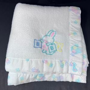 Vintage Baby Blanket Easter Bunny Blocks White‎ Pastel Acrylic S-T Designs USA
